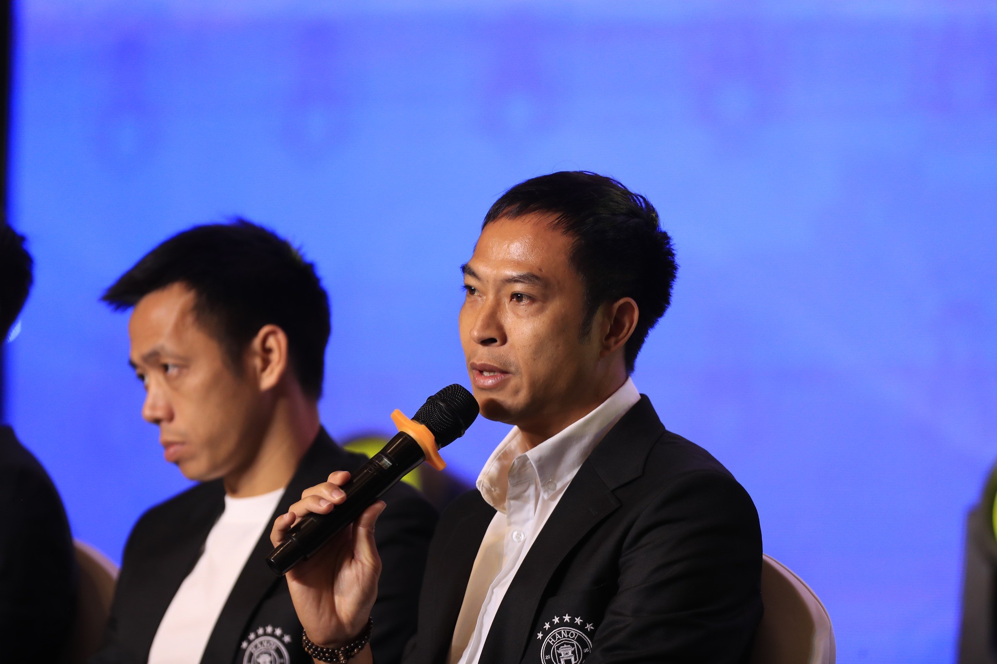 HLV Lê Đức Tuấn dẫn dắt Hà Nội FC thay HLV Bandovic
