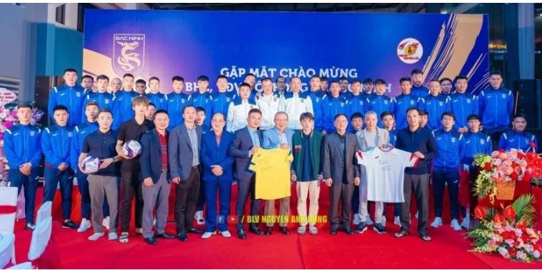 HLV Park Hang Seo xuất hiện tại sự kiện của CLB Bắc Ninh
