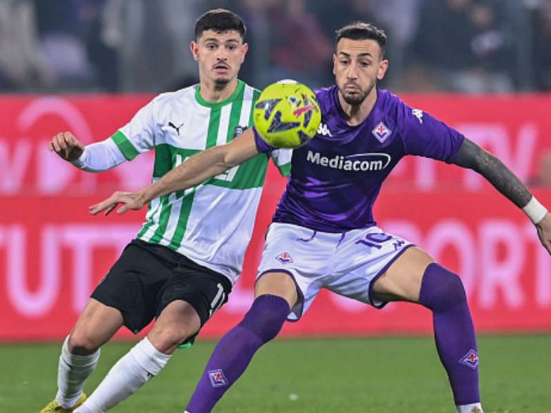 Soi kèo Sassuolo vs Fiorentina lúc 2h45 ngày 7/1/2024