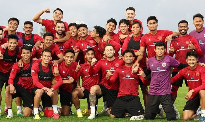 Indonesia chơi 1 dàn cầu thủ nhập tịcch