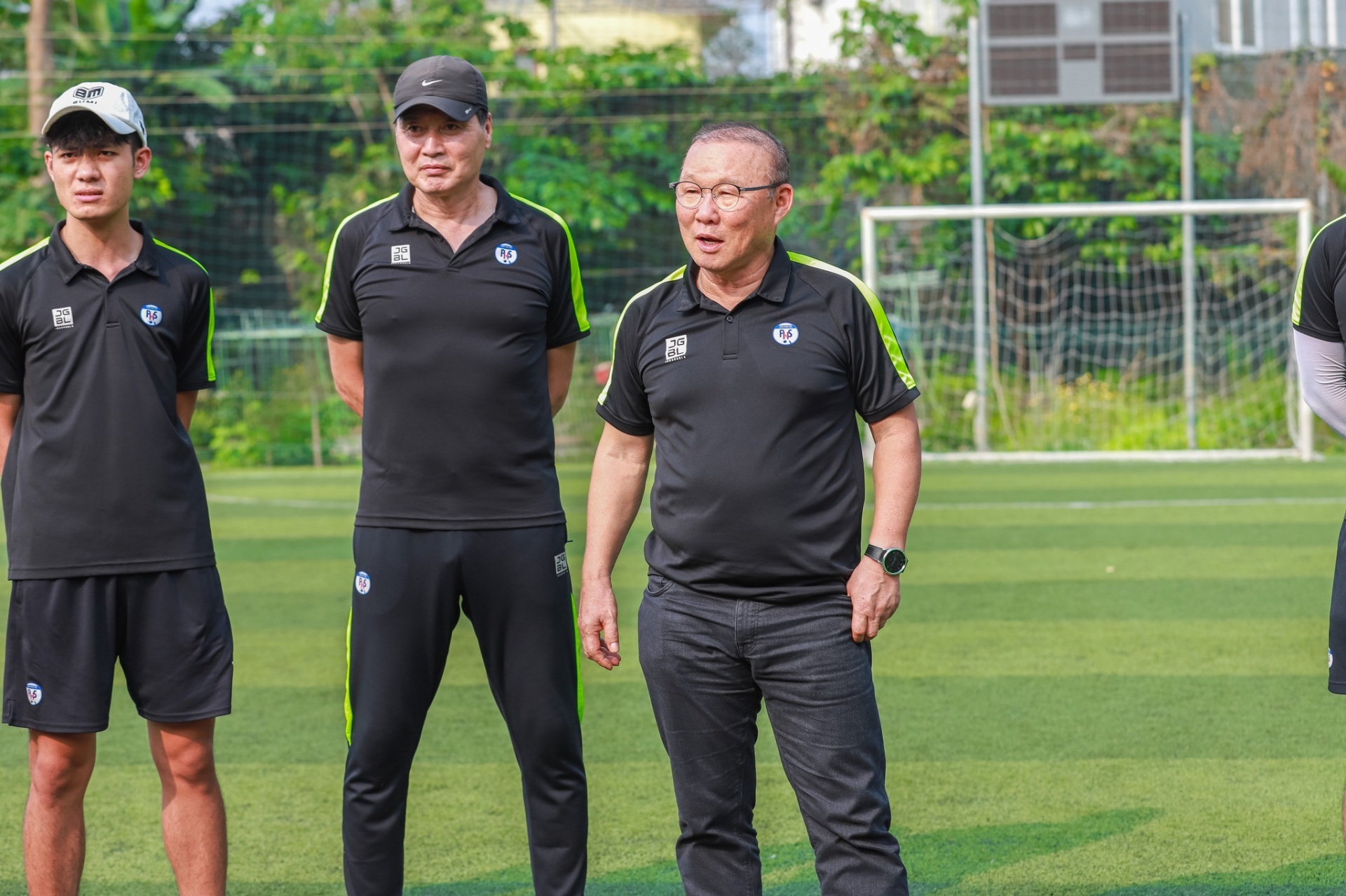 HLV Park Hang Seo chỉ ra hạn chế ở bóng đá trẻ Việt Nam