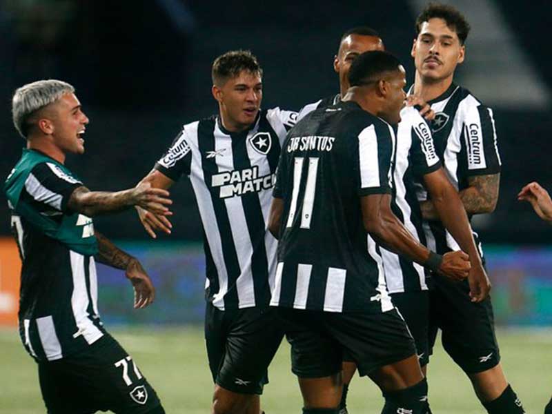 Soi kèo Botafogo vs Universitario lúc 5h00 ngày 25/4/2024